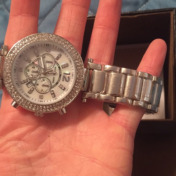 Michael kors watch main image 2